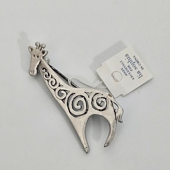 Lia Sophia Jewelry - Lia Sophia Giraffe Brooch Silver Tone with Box Animal Zoo